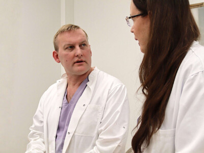 Plastiikkakirurgien välinen yhteistyö parantaa hoidon laatua