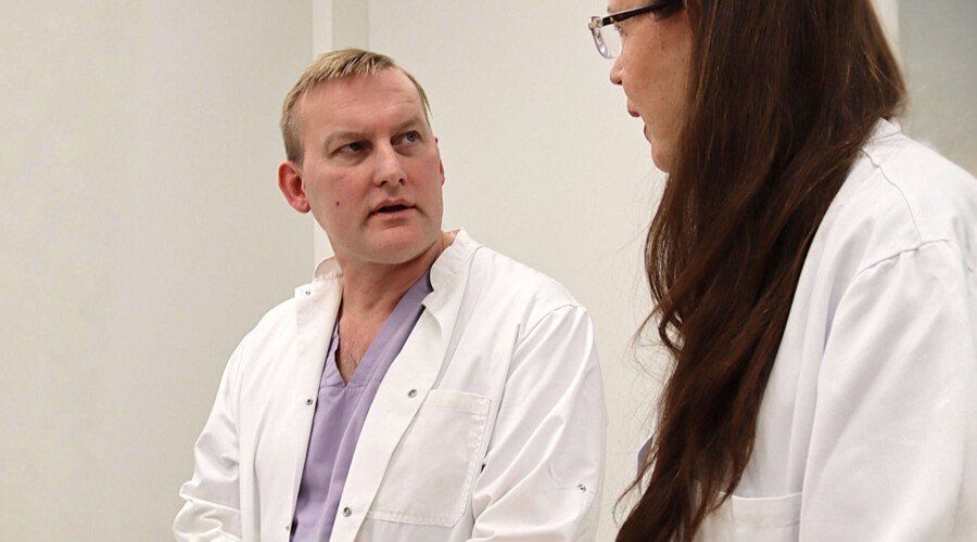 Plastiikkakirurgien välinen yhteistyö parantaa hoidon laatua