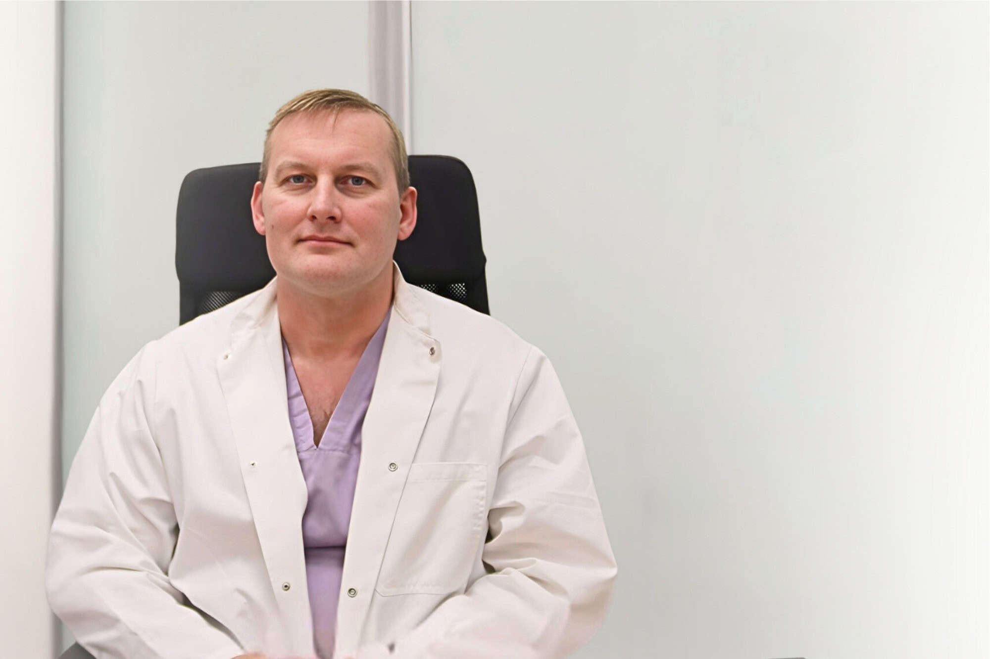 Timo Halonen vastaan ottaa nyt Clinic Helenassa